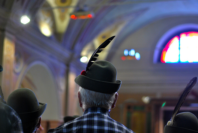 Immagine di coro di alpini